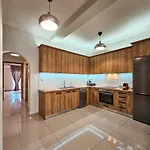 Bill 3 Apartment *